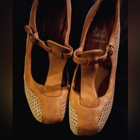 Jeffrey Campbell "Stunning" Platforms (6.5) - Picture 2 of 7